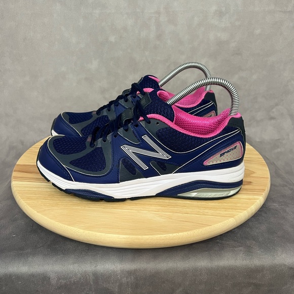 New Balance Womens 1540 V2 W1540BB2 Blue Pink Running Shoes Lace Up Size 7.5 - Picture 3 of 8